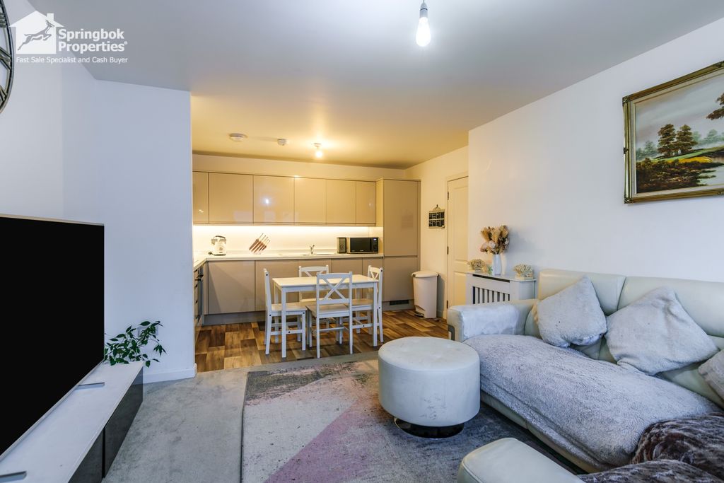 Property photo 3 of 16 Image 2