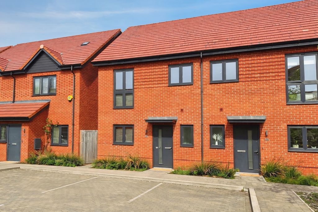 Property photo 1 of 17 Pbox-Img.Png