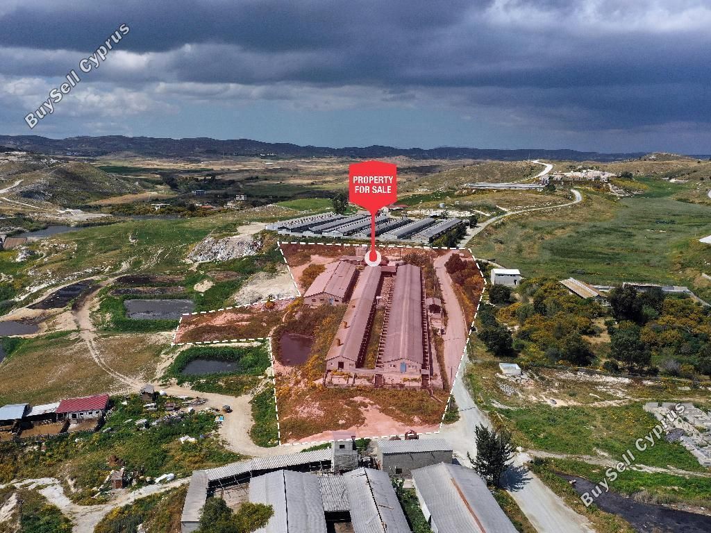 Property photo 1 of 5