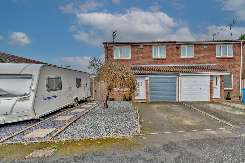 Property photo 1 of 23 Â© Webbs Estate Agents Â© (173 Of 207).Jpg