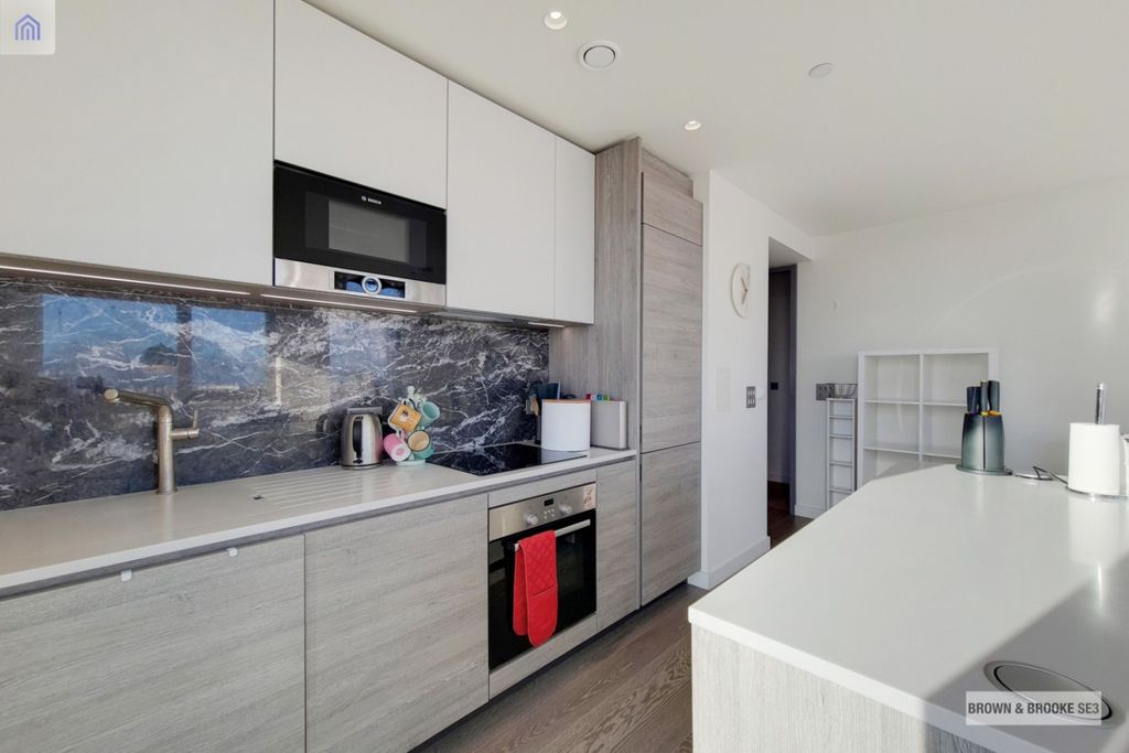 Property photo 3 of 16 2612374