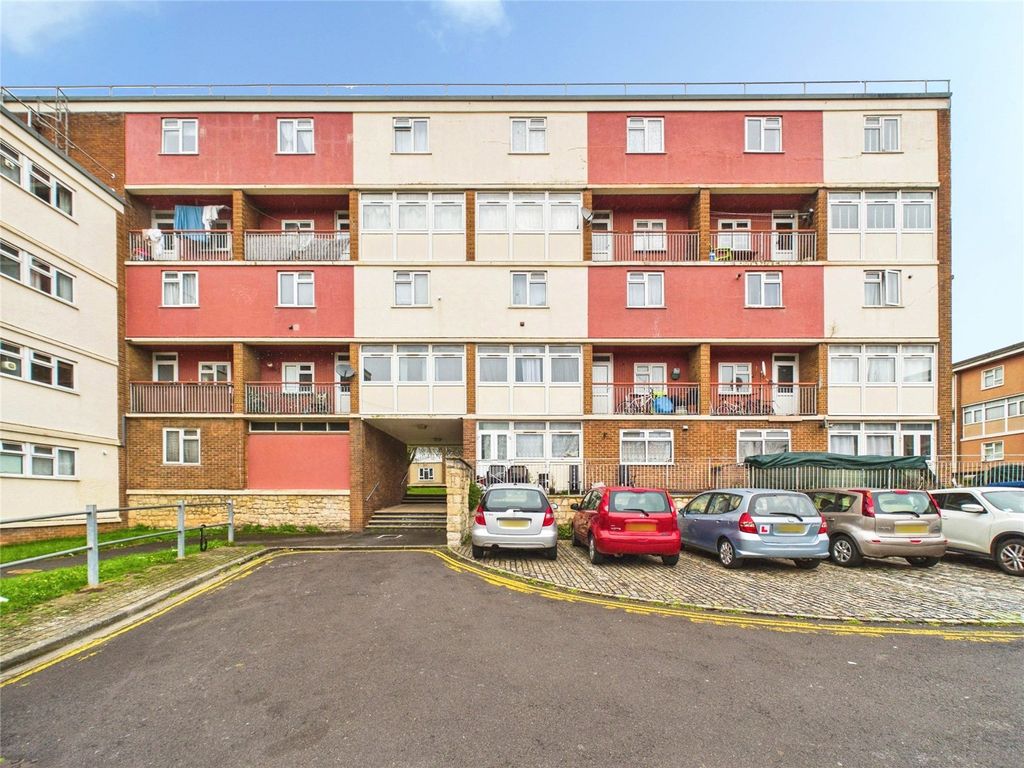 Property photo 2 of 20 Picture No. 21