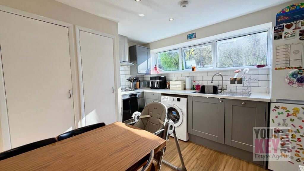 Property photo 3 of 22