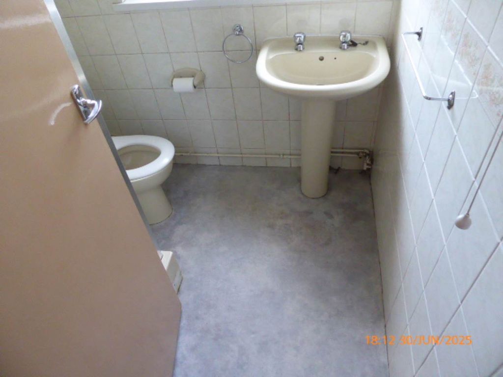 Property photo 3 of 16 P1350658