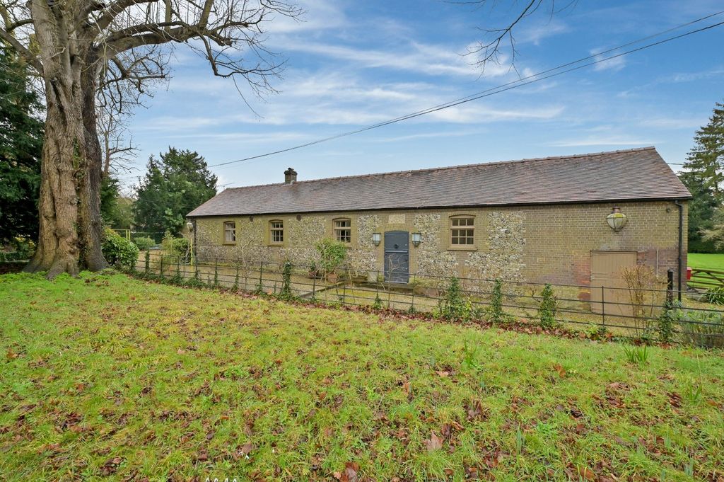 Property photo 1 of 9 Picture No. 07