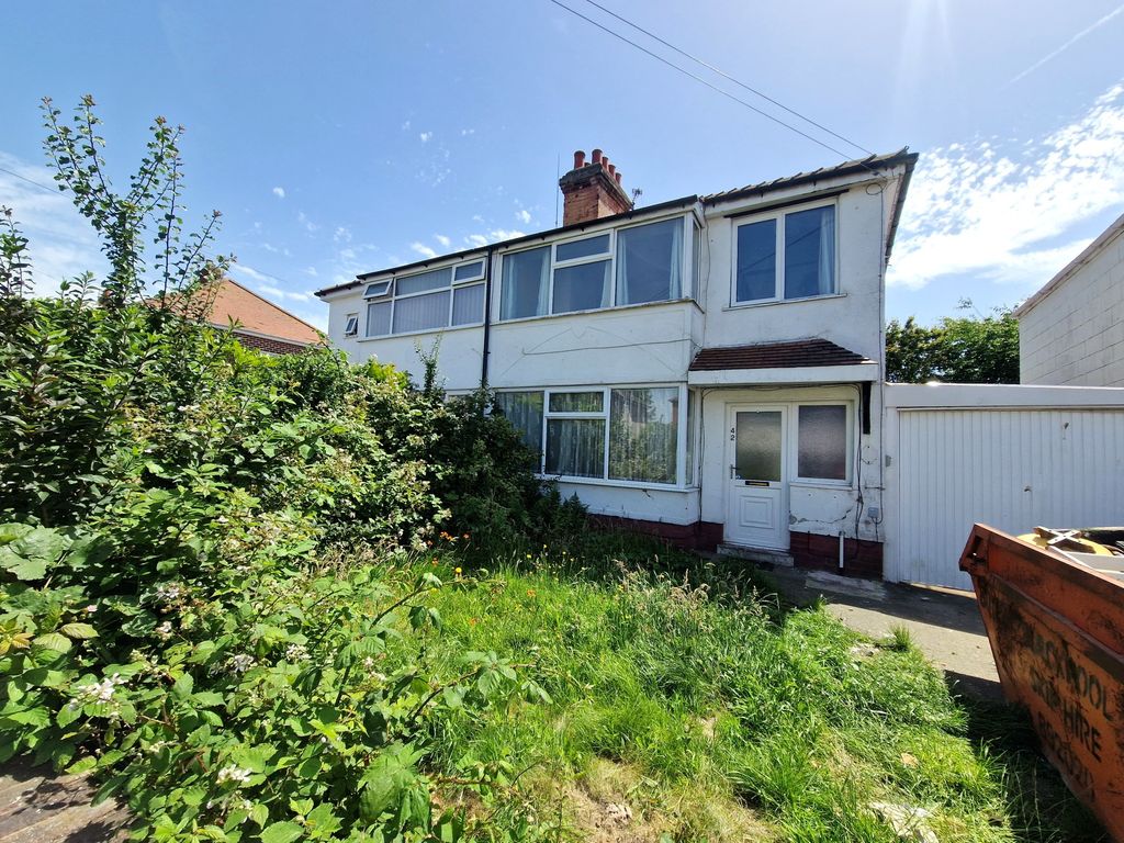 Property photo 1 of 14