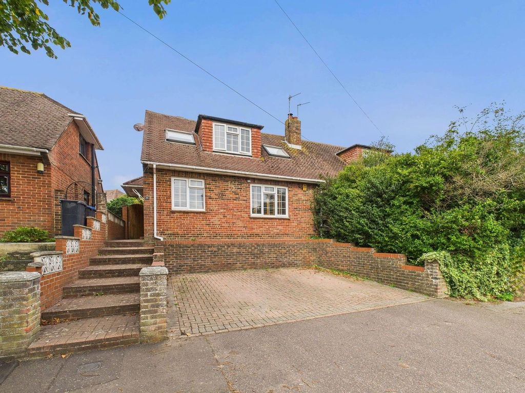 Property photo 3 of 24