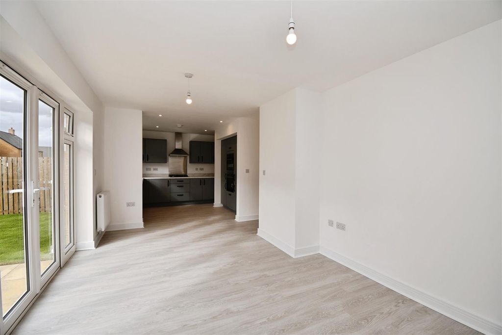 Property photo 3 of 13 Open Plan Lounge / Dining Room