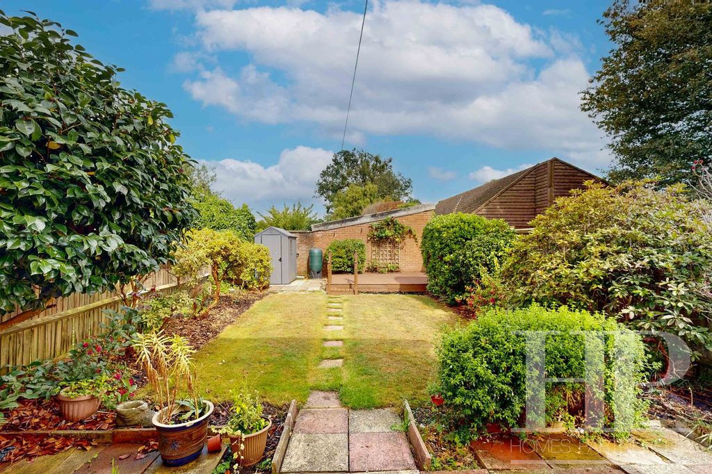 Property photo 2 of 19