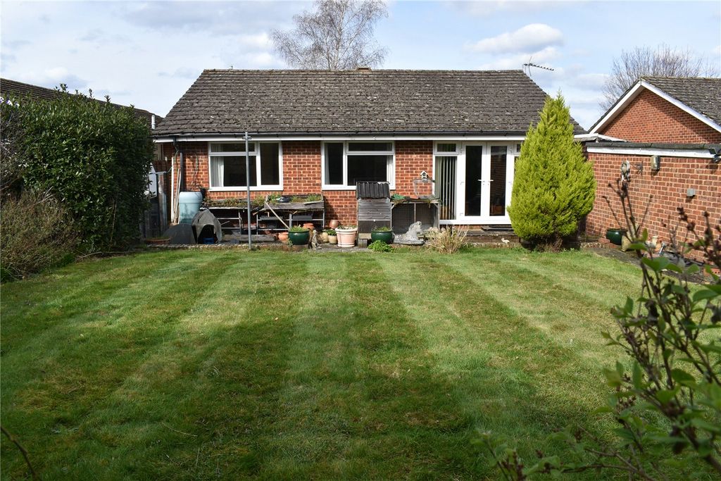 Property photo 2 of 11 Picture No. 18
