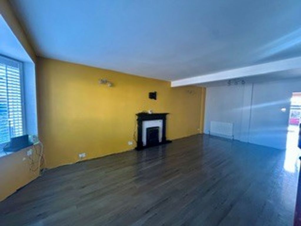 Property photo 2 of 11 Lounge/Diner