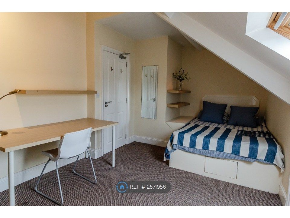 Property photo 3 of 31