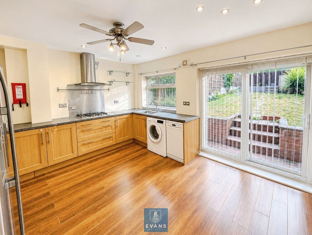 Property photo 2 of 11 Extended Kitchen Diner