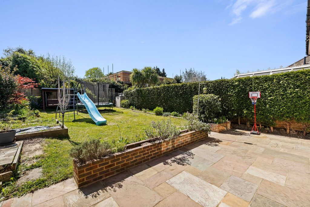 Property photo 2 of 13
