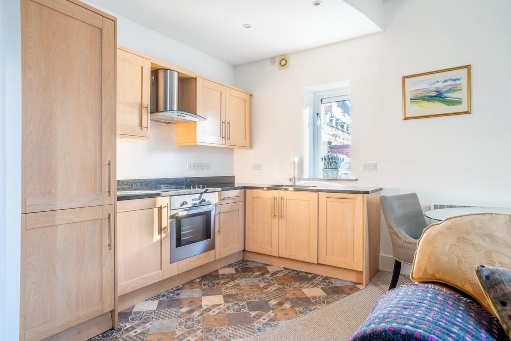 Property photo 3 of 12 Sms-6.Jpg