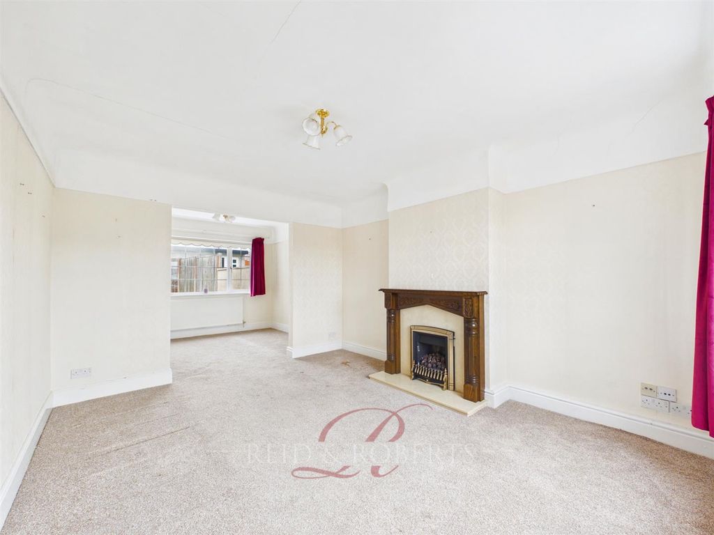 Property photo 3 of 33 Cam05148G0-Pr0178-Still001.Jpg