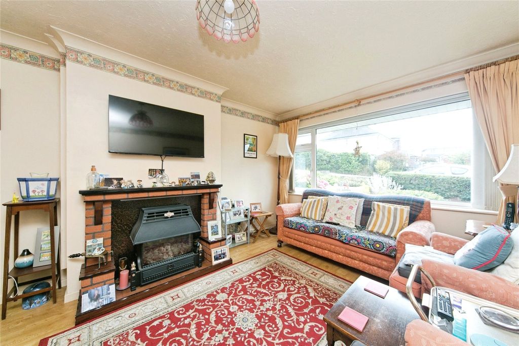 Property photo 2 of 19 Picture No. 04