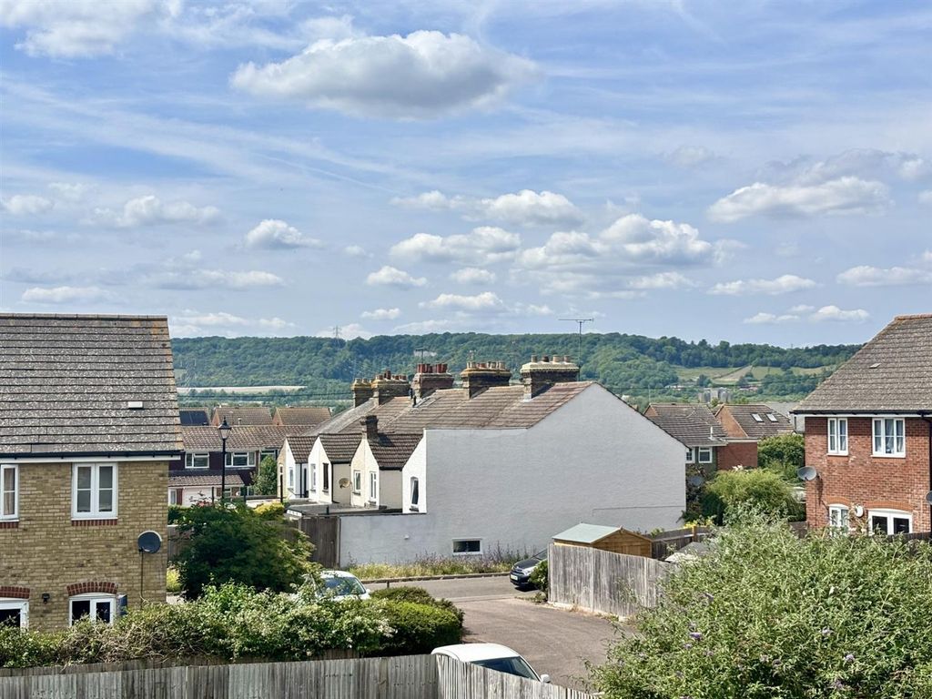 Property photo 2 of 14 Thumbnail_Img_7378.Jpg