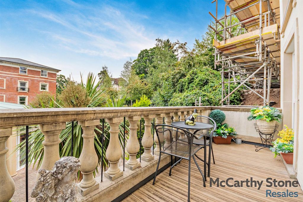 Property photo 2 of 16 Balcony