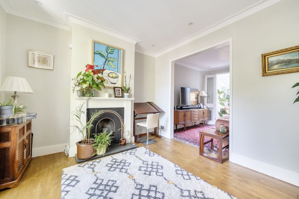 Property photo 2 of 15 1486030-10-6A4c19...