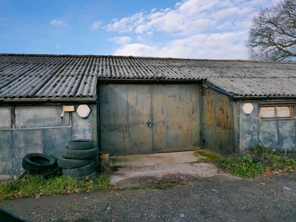 Property photo 1 of 3