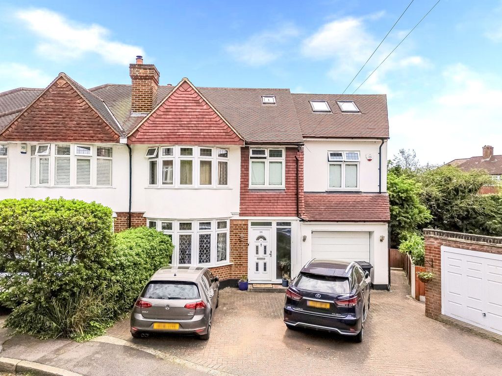 Property photo 1 of 44