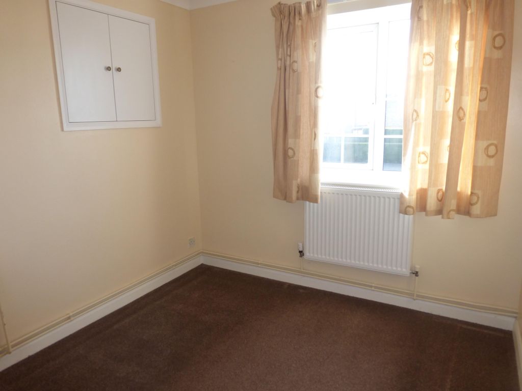 Property photo 2 of 5 Bedroom