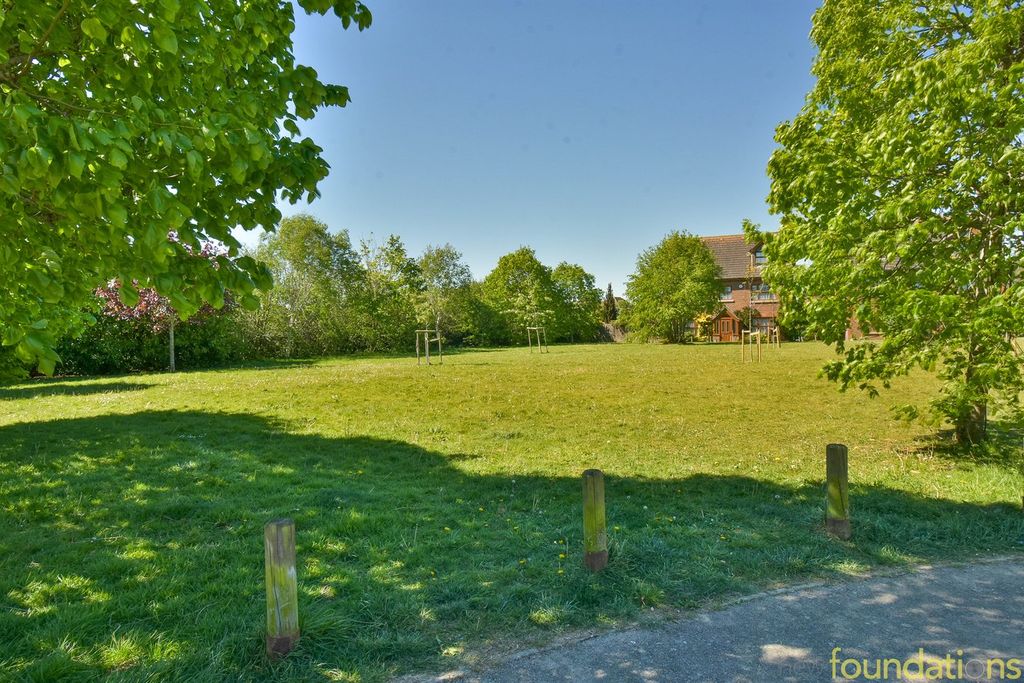 Property photo 3 of 21