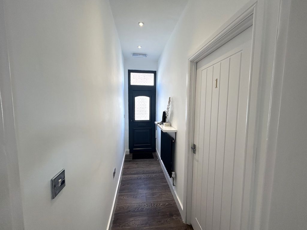 Property photo 2 of 20 Picture No. 23