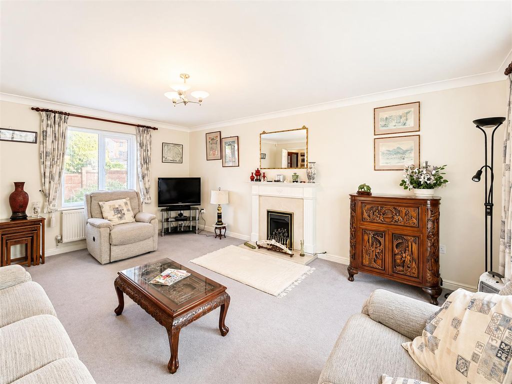Property photo 3 of 14