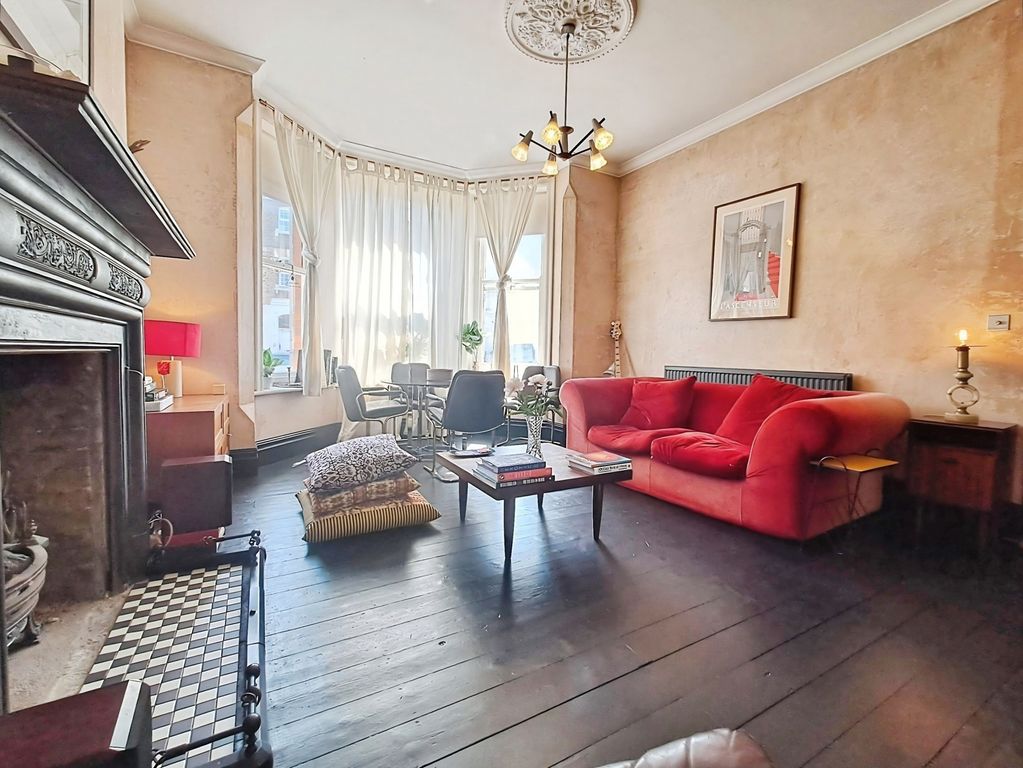 Property photo 1 of 17 Pbox-Img.Jpg