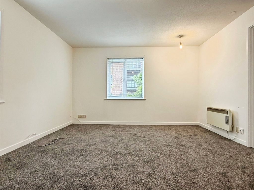 Property photo 3 of 9 Picture No. 05