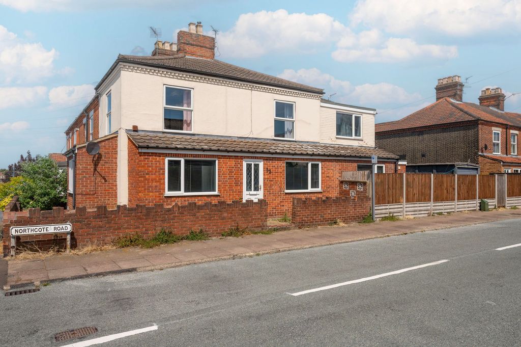 Property photo 1 of 22