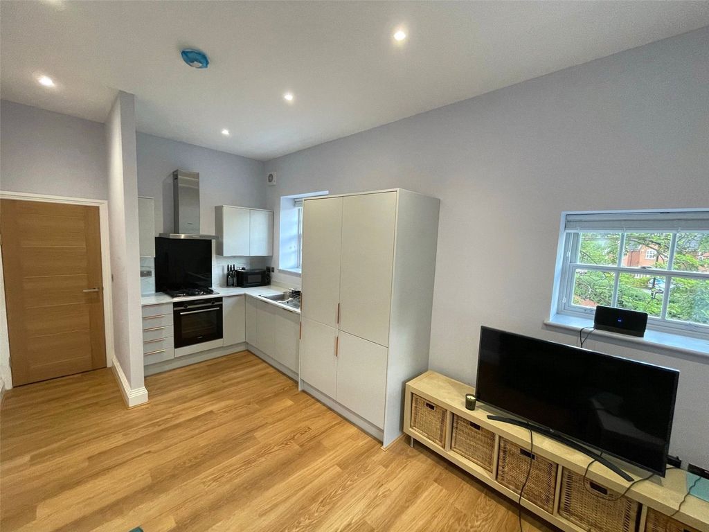 Property photo 3 of 16 Picture No. 08