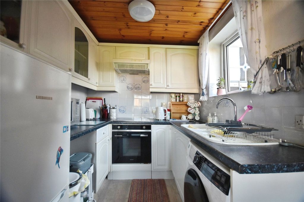 Property photo 3 of 9 Picture No. 04