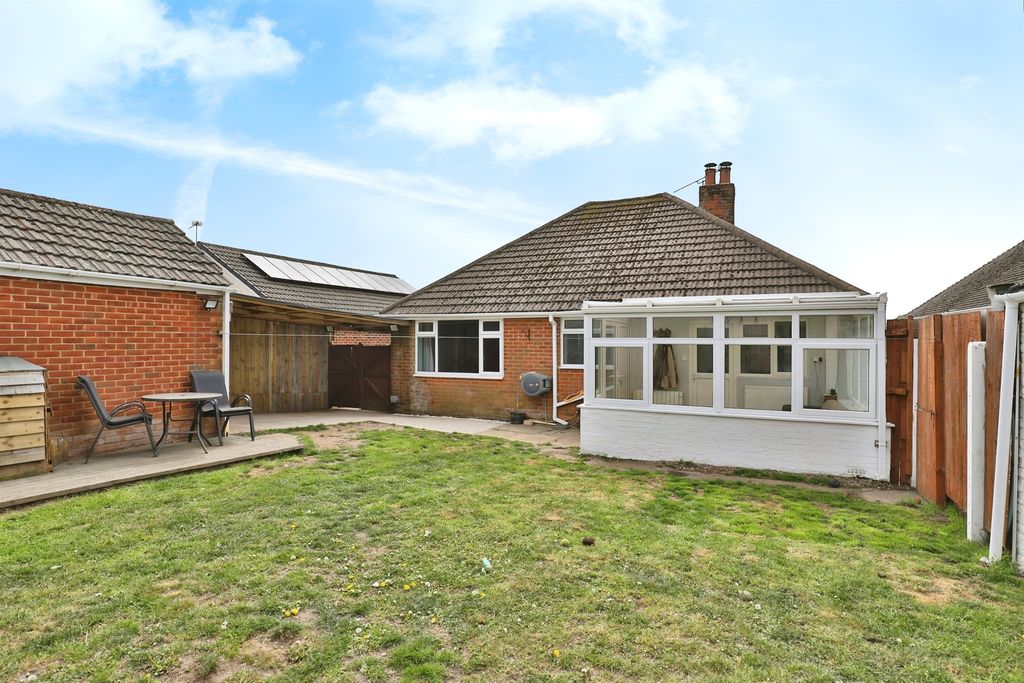 Property photo 2 of 16