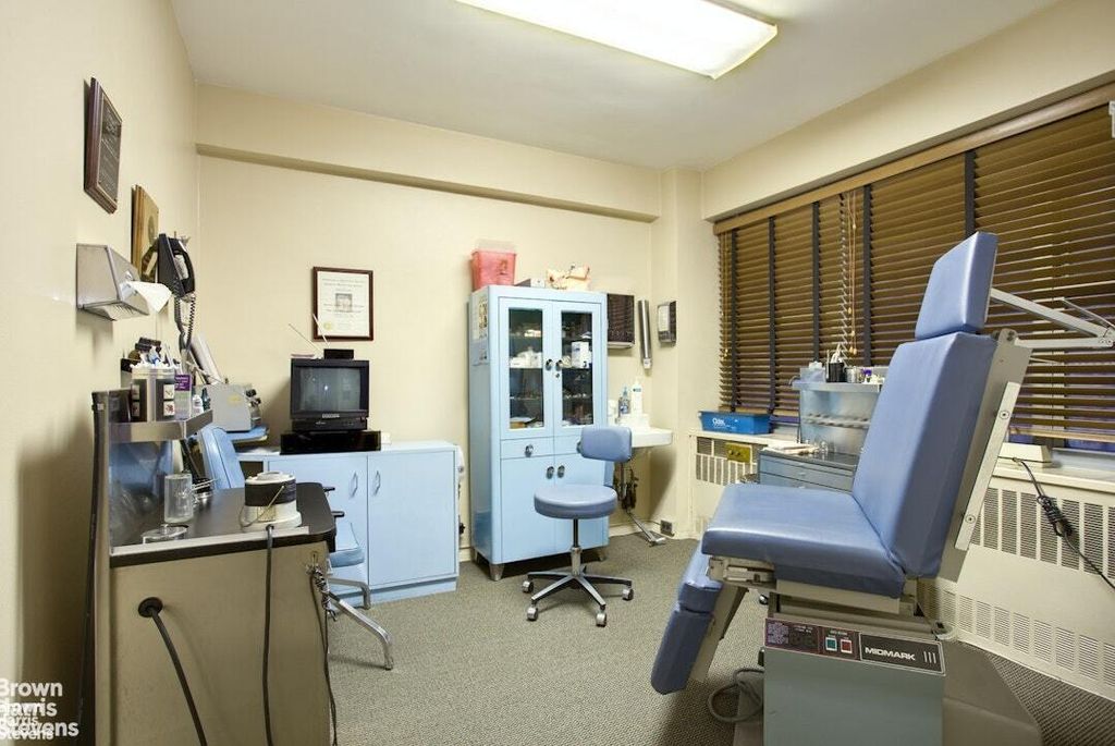 Property photo 3 of 5 <Alttext/>