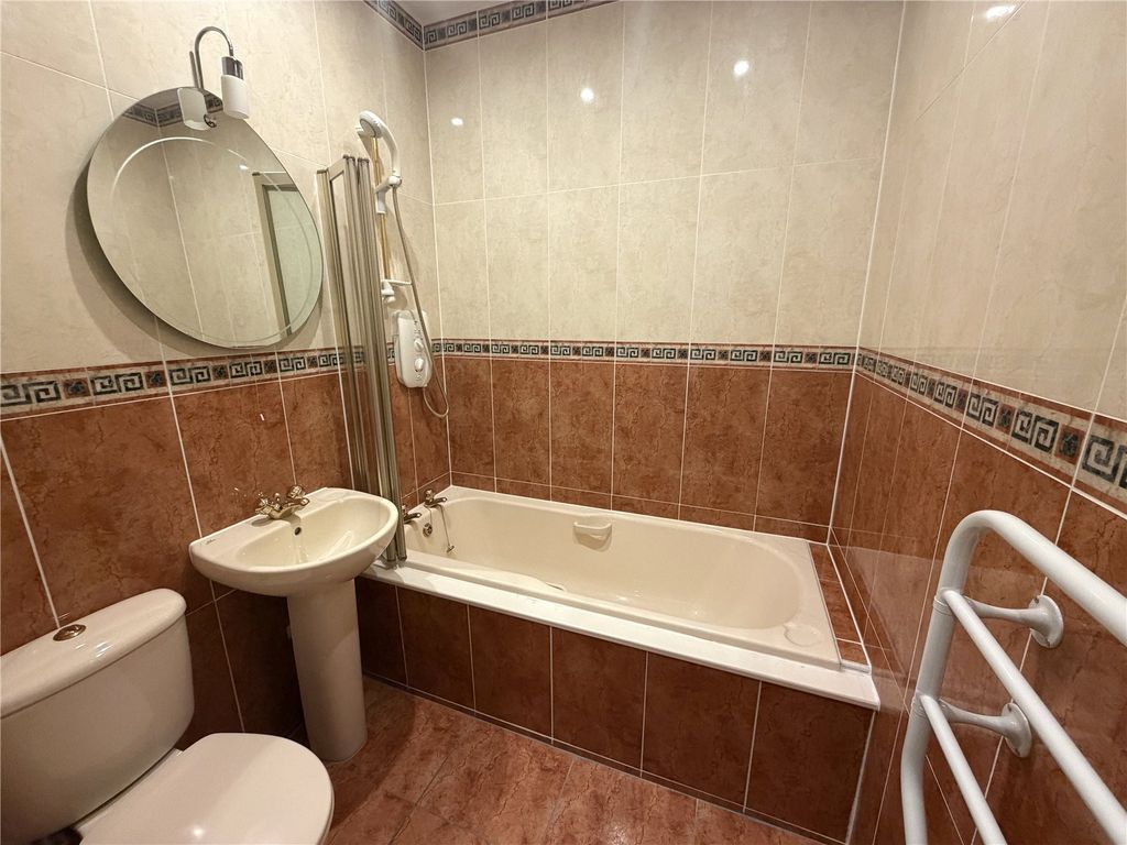 Additional image 7 of 2 bed flat for saleFlat 12A Mansion House, Bryn Y Mor, Narberth Road, Tenby, Pembrokeshire SA70