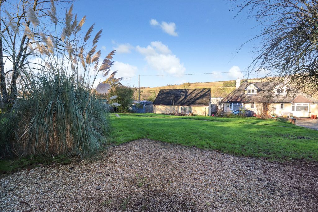 Property photo 2 of 41 Picture No. 46