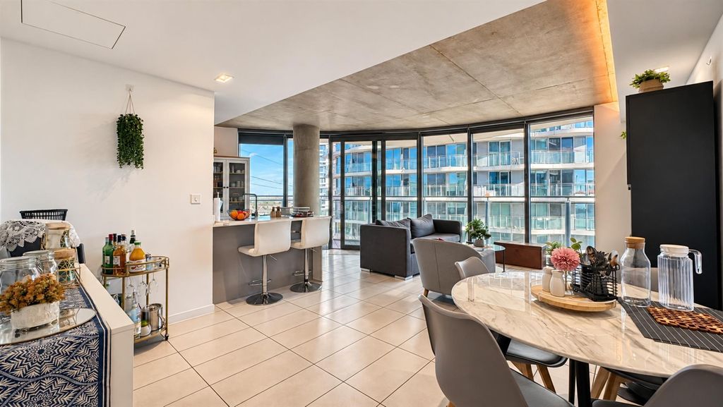 Property photo 2 of 10 2 Bedroom For Sale At Royalvictoria, By Barrain Lo