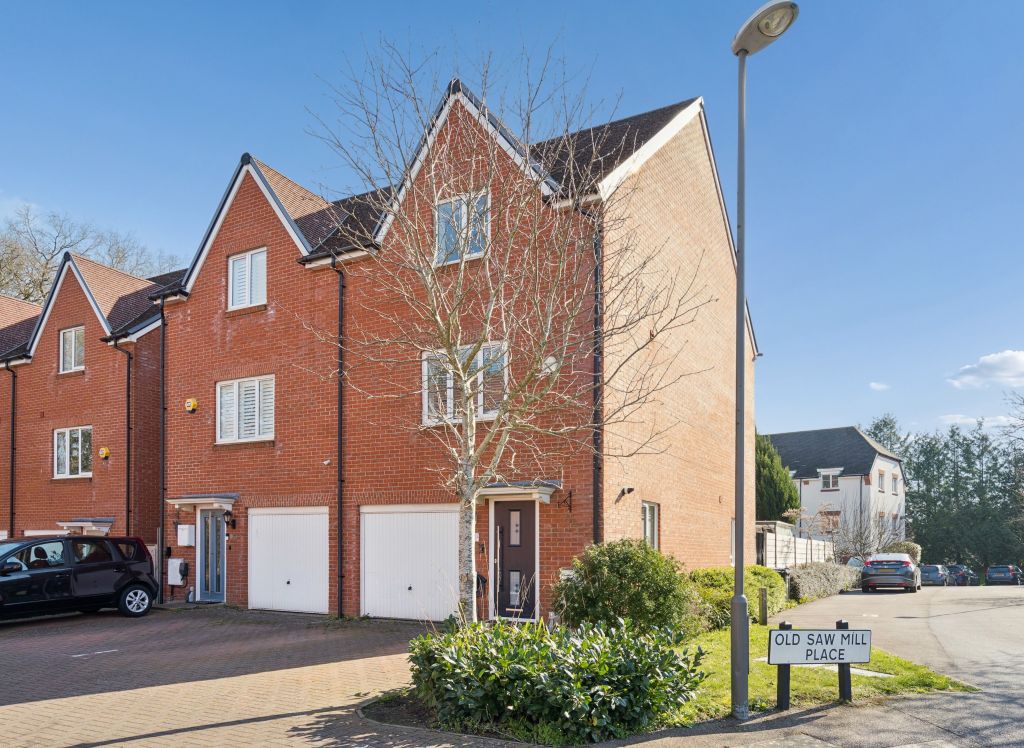 Property photo 1 of 9