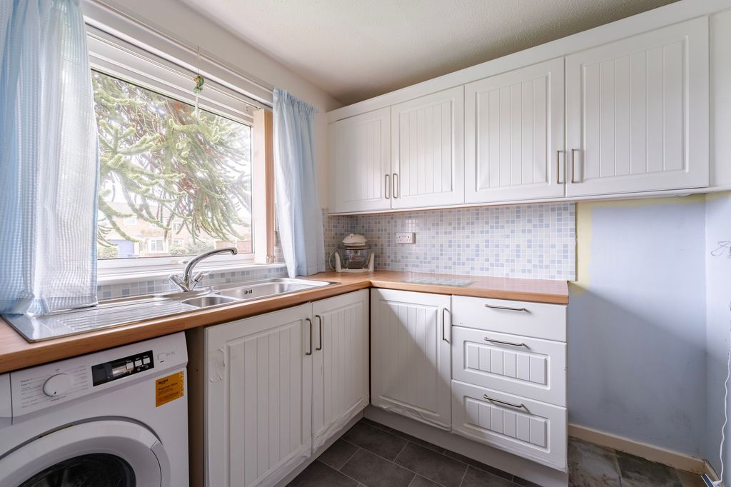 Property photo 3 of 20