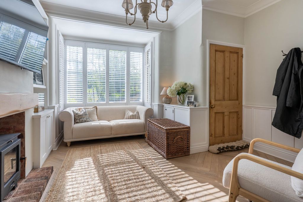 Property photo 3 of 22