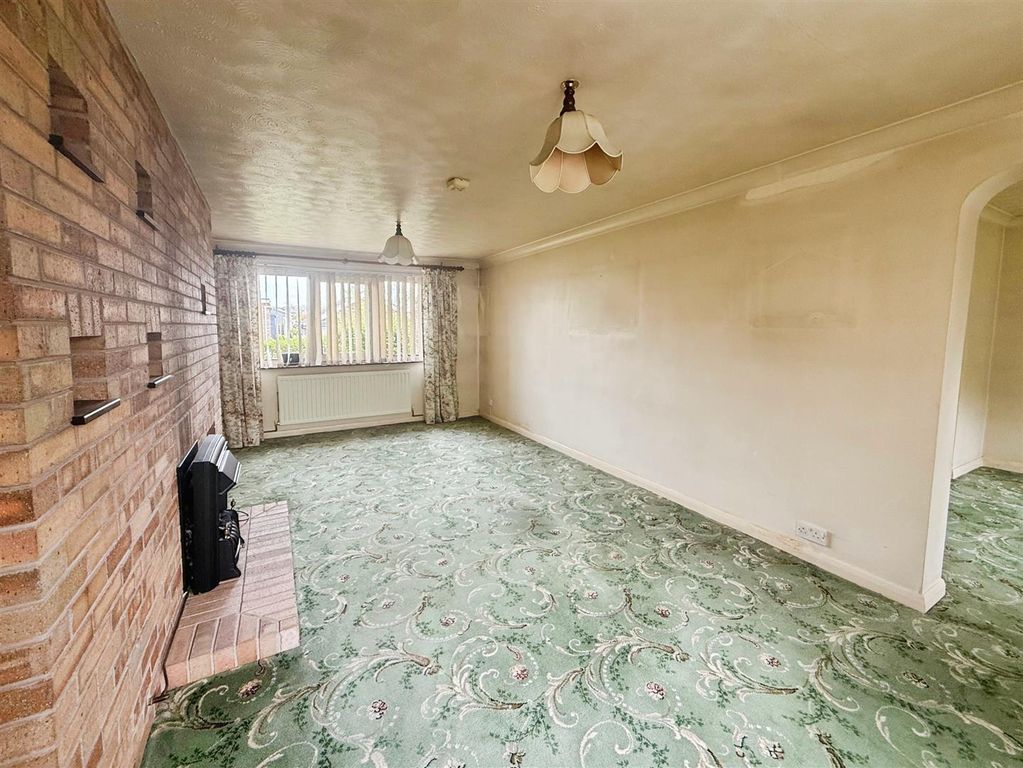 Property photo 3 of 19 F7544749-Image00020.Jpeg