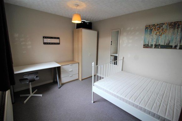 Property photo 2 of 10 9364202.Jpg