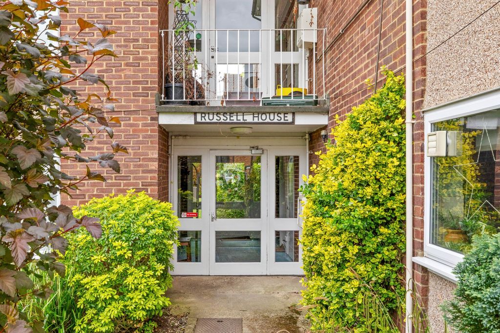 Additional image 15 of 3 bed flat for saleCressington Place, Bourne End SL8