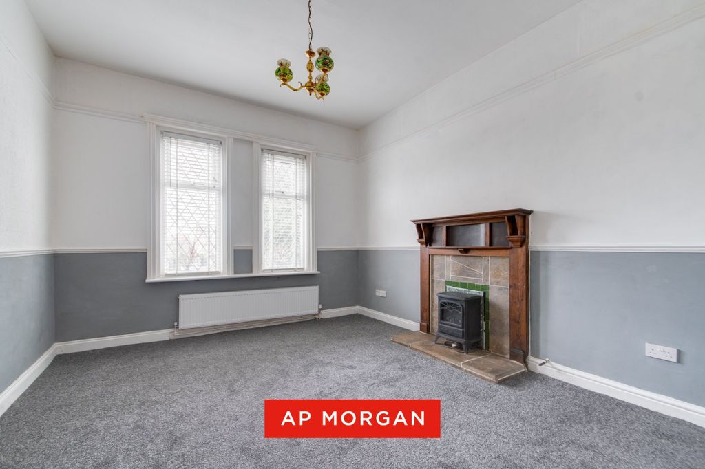 Property photo 2 of 12 Picture No. 01