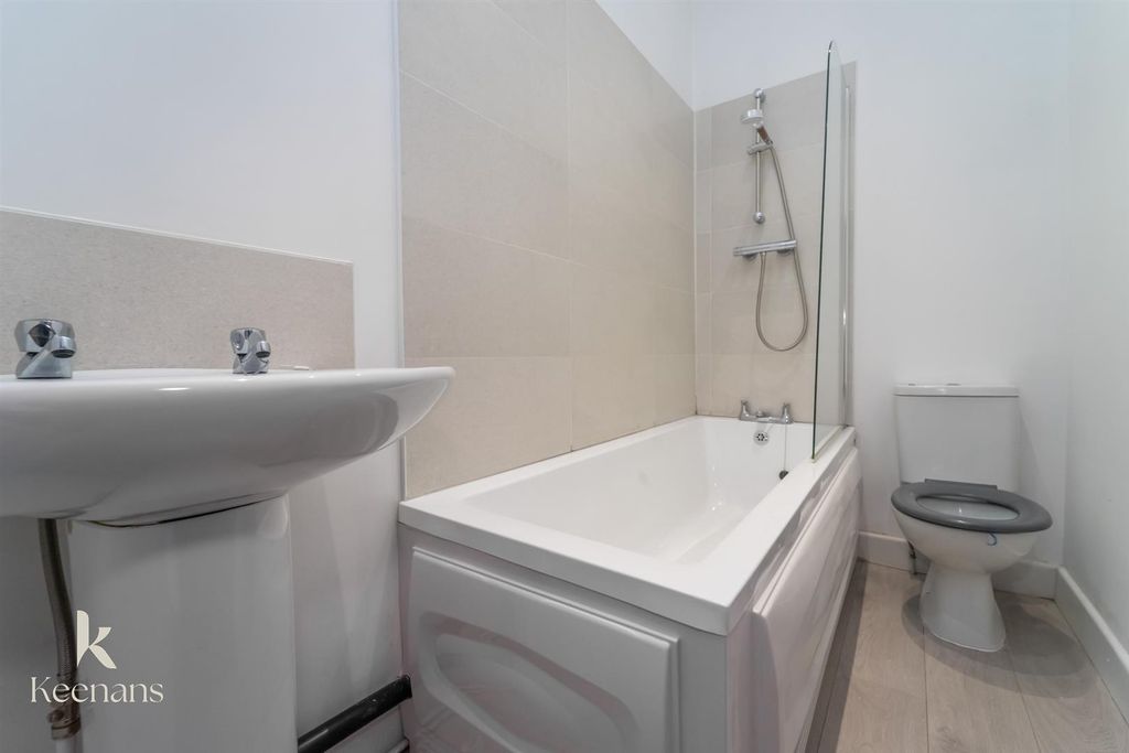 Property photo 3 of 18 Lion Street-10.Jpg