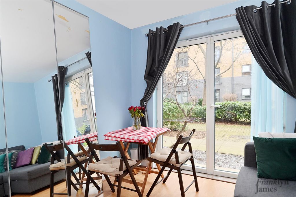 Property photo 3 of 9 2-Padstone-House (8).Jpg