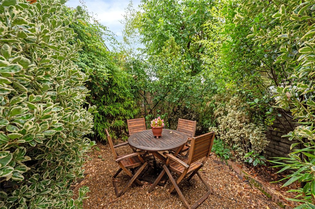 Property photo 2 of 16 Picture No. 02